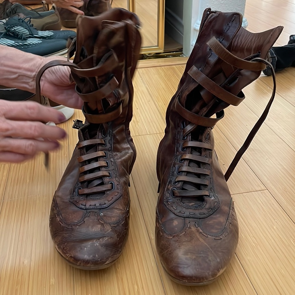 Men’s Fendi boots size 10